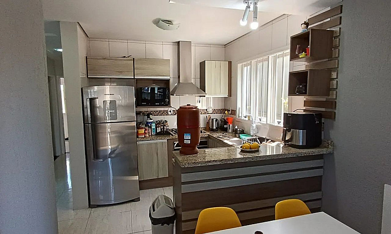 Casa 3 Dormitórios U...