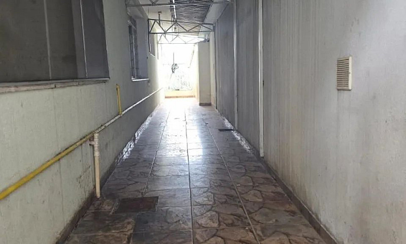 Sobrado Prédio Comer...