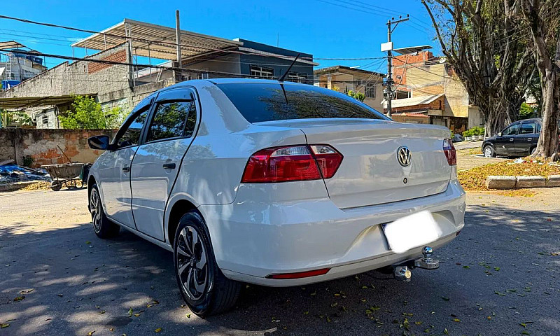 Volkswagen Voyage 1....