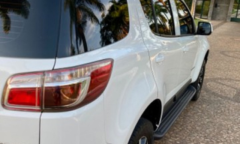 Gm - Chevrolet Trail...