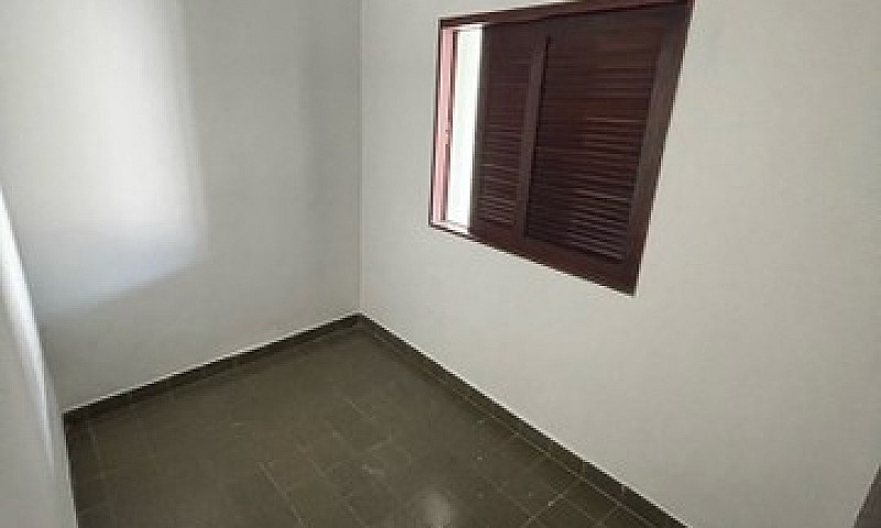 Vendo Casa No Bairro...