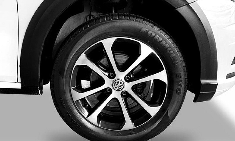 Volkswagen Saveiro 1...