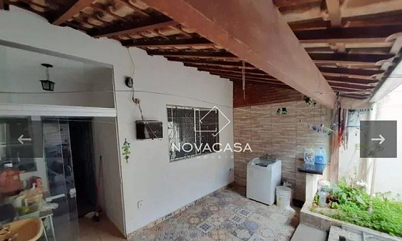 Casa Com 2 Dormitóri...
