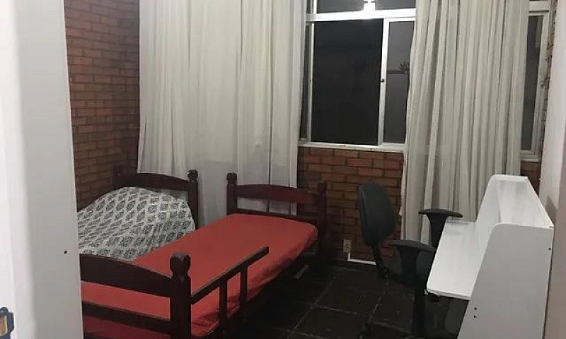 Quarto Individual Fe...