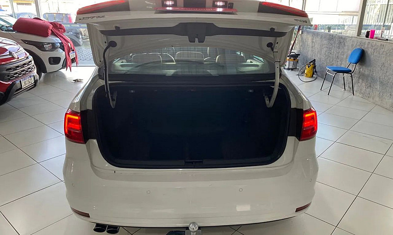 Jetta Highline 2.0T ...