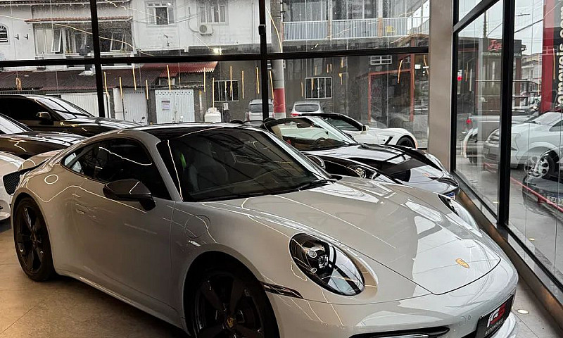 Porsche 911 Carrera ...