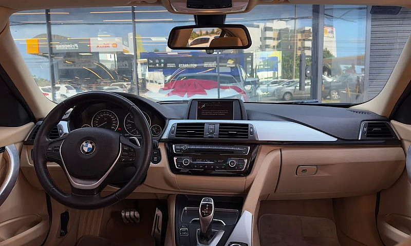 Bmw 320I A Modern/Sp...