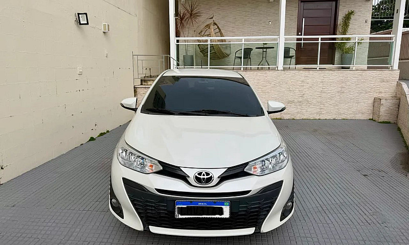 Toyota Yaris Xl 1.3 ...
