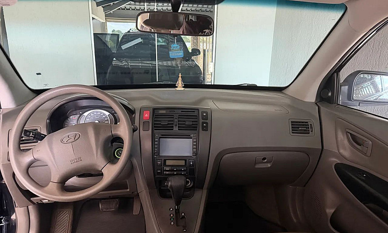 Hyundai Tucson 2.0 1...