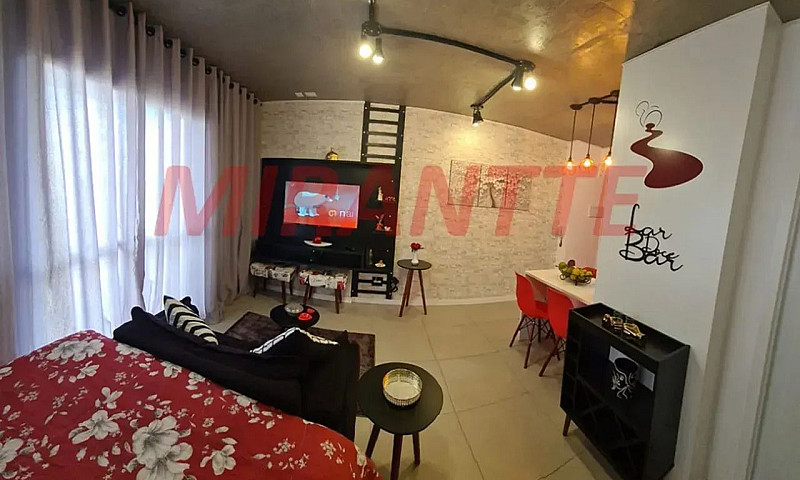 Studio Mobiliado A V...