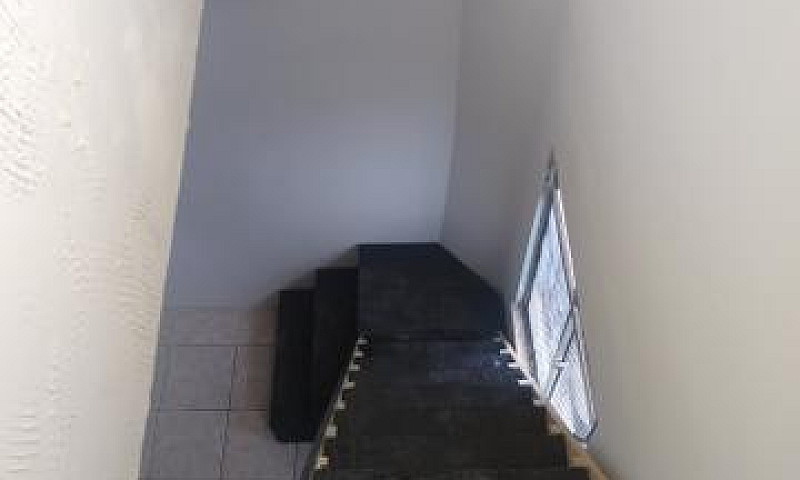 Alugo Casa 1/4 No Ca...