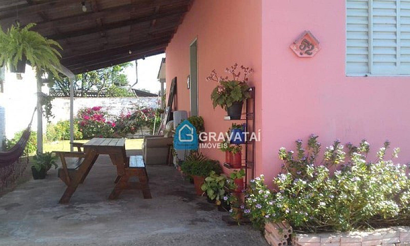 Casa Com 2 Dormitóri...