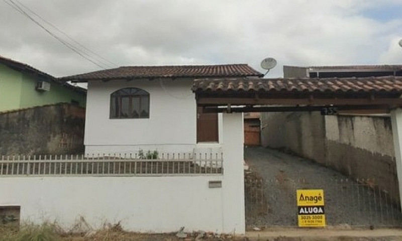 Casa Para Locação...