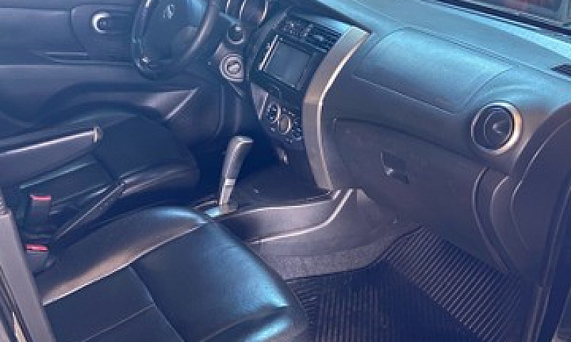 Nissan Livina 1.8...