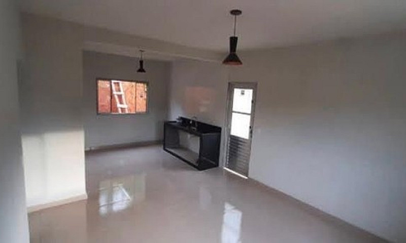 Vende-Se Casa Em Boa...