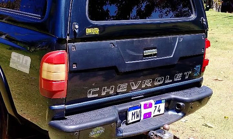 Chevrolet S10 P-Up A...