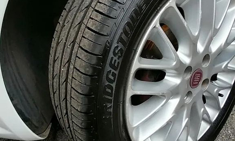 Fiat Punto Essence 1...