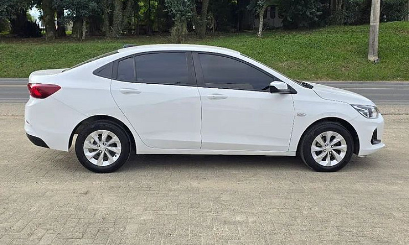Chevrolet Onix Plus ...