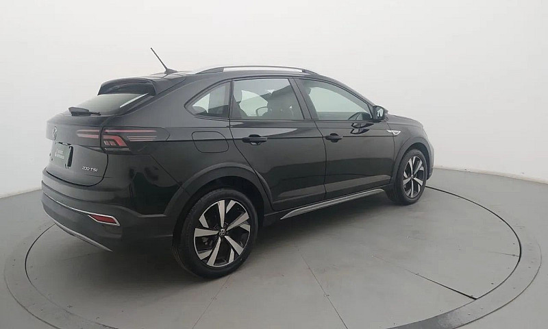 Volkswagen Nivus Hig...