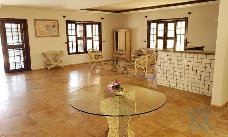 Casa Com 5 Dormitóri...