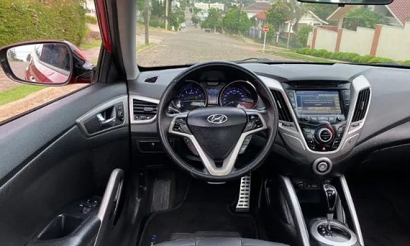 Hyundai Veloster 1.6...