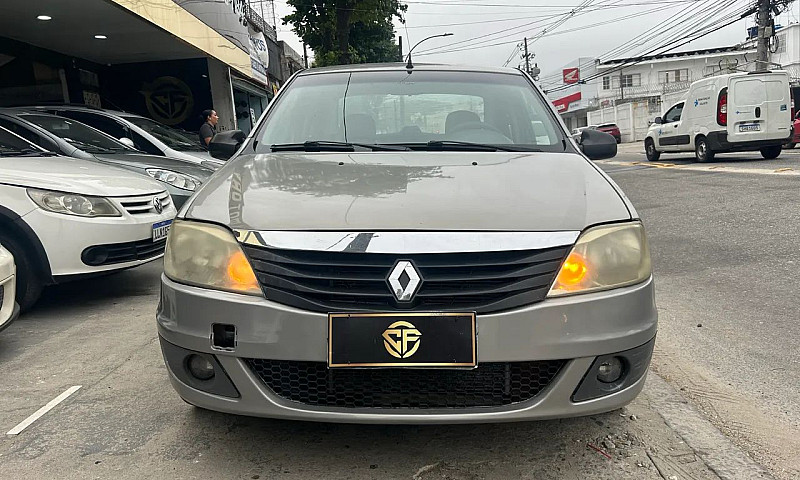 Vendo Renault Logan ...