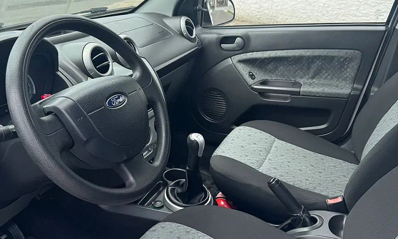 Ford Fiesta 1.6 8V F...