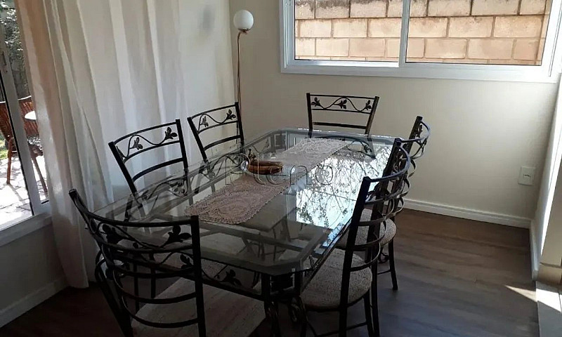 Sobrado À Venda Em P...