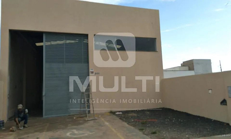 Galpã£O - Alto Umuar...