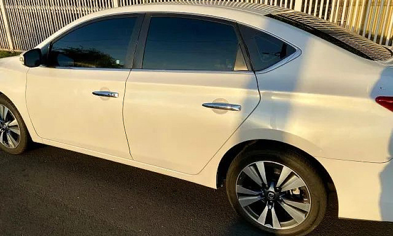 Nissan Sentra Sv 2.0...