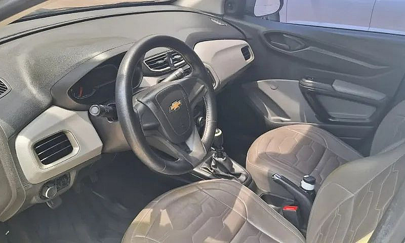 Chevrolet Onix Hatch...