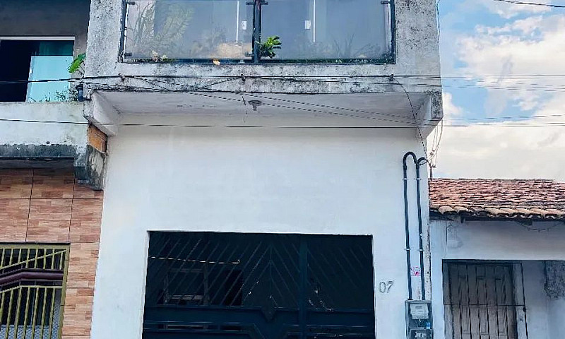 Vende-Se Uma Casa No...