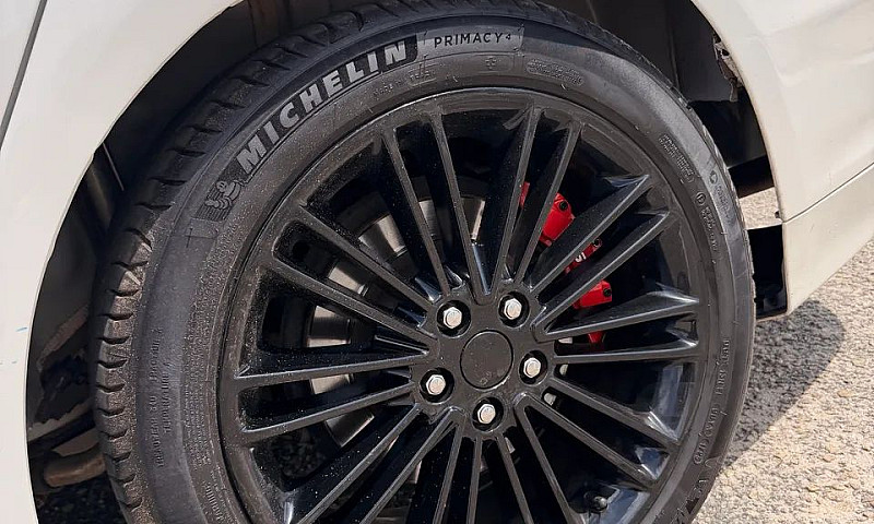 Ford Fusion Titanium...