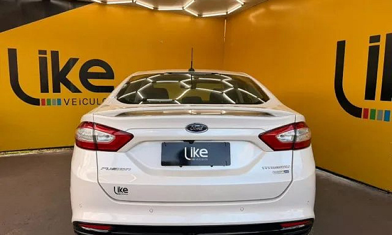 Ford Fusion Titanium...