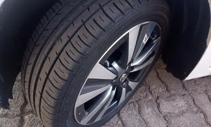 Nissan Sentra Sv 2.0...