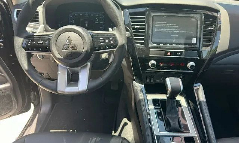 Mitsubishi Pajero Sp...