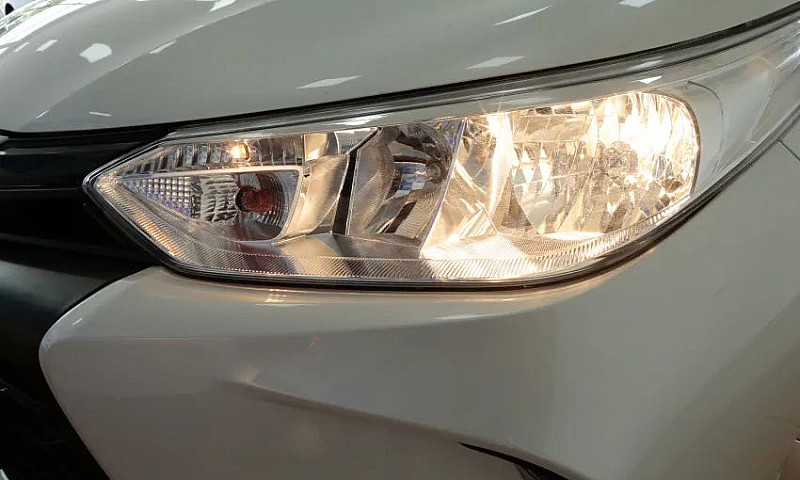 Toyota Yaris Xs 1.5 ...