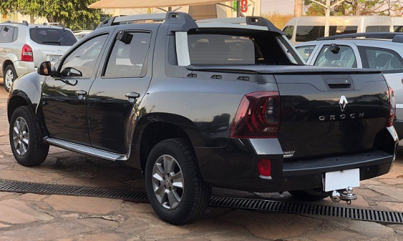 Duster Oroch Dynamiq...