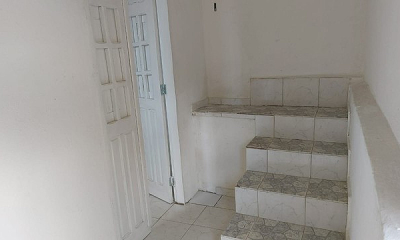 Vendo Casa Com 2 Qua...