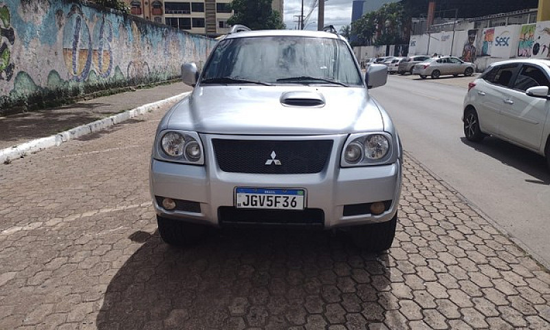 Pajero Sport ...