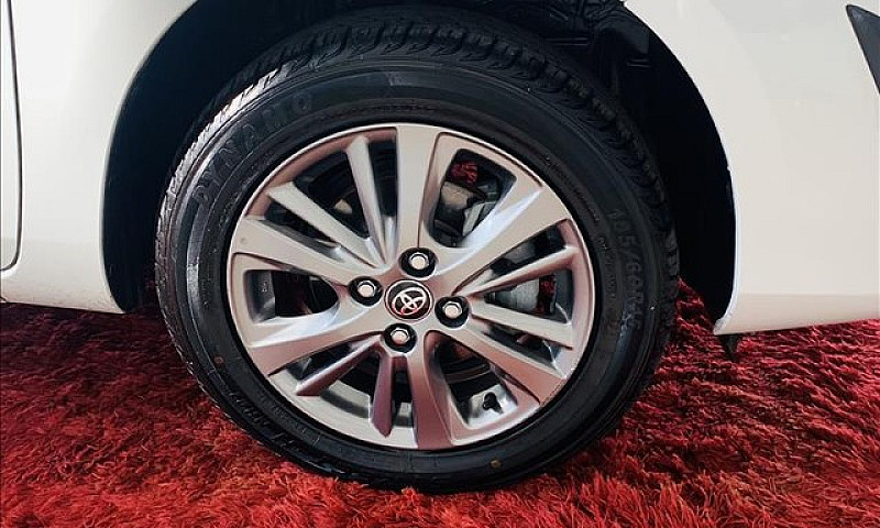 Toyota Yaris 1.5 16V...