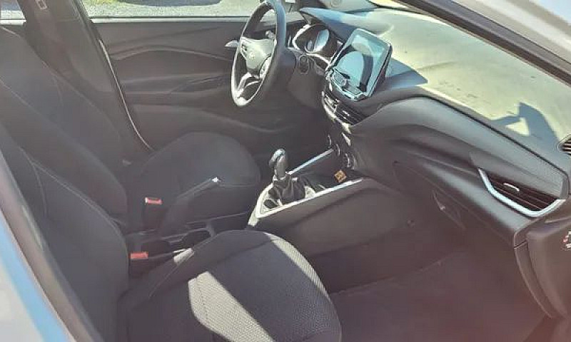 Chevrolet Onix Hatch...