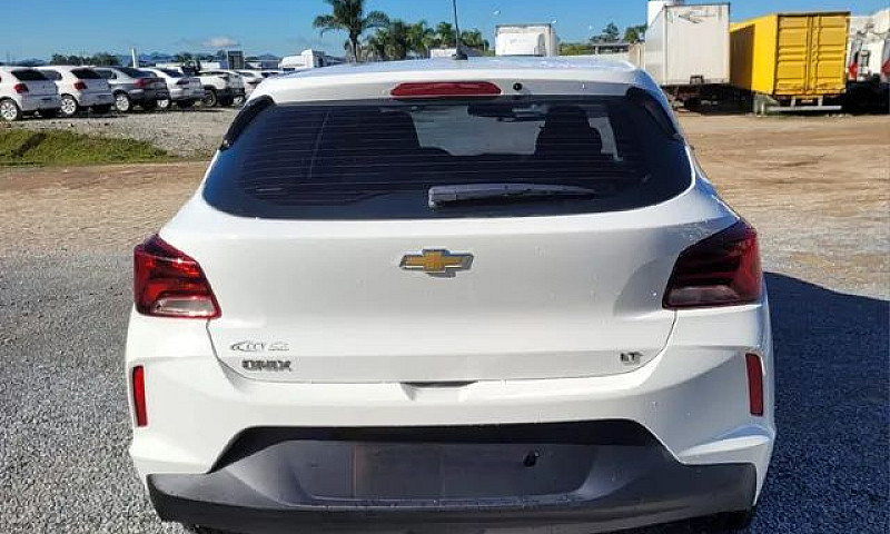 Chevrolet Onix Hatch...