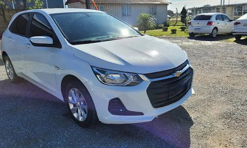 Chevrolet Onix Hatch...