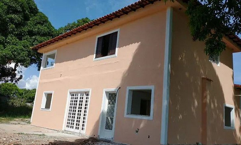 Casa De Condomínio E...