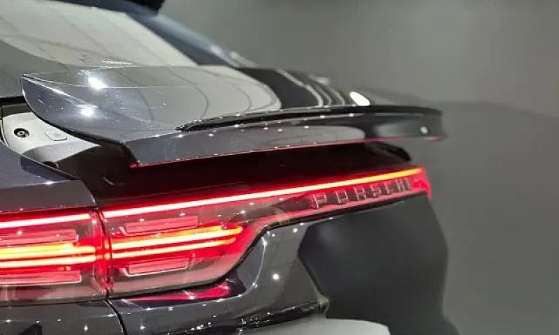 Porsche Cayenne Coup...