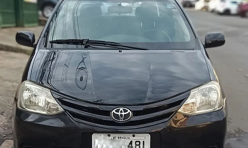 Toyota Etios Xs Seda...