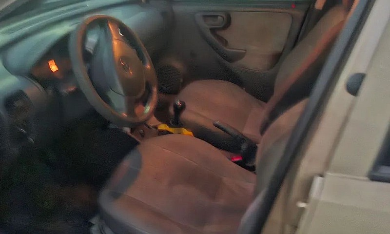 Chevrolet Corsa Sed....