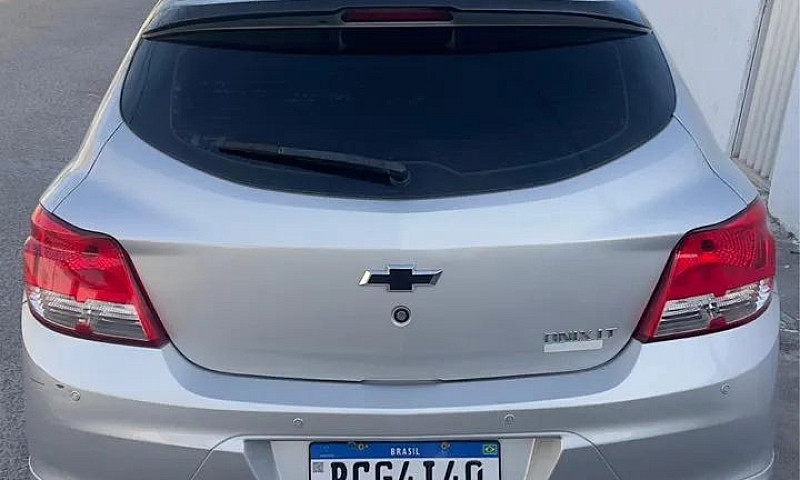 Chevrolet Onix Hatch...