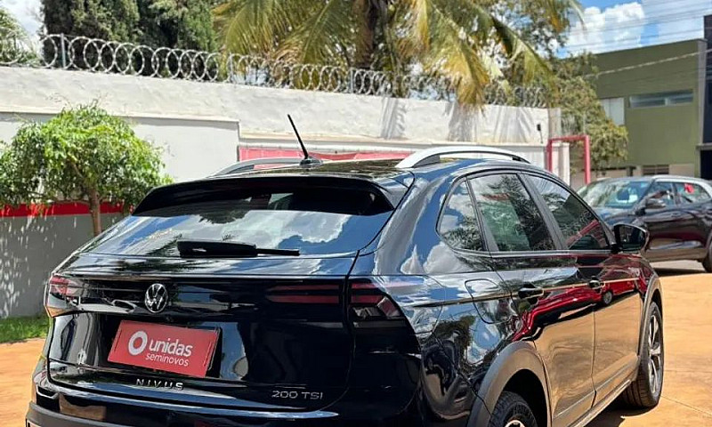 Volkswagen Nivus Hig...